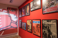 sektori 6 postera te filmave ne muret e brendshme te muzeut gjethi